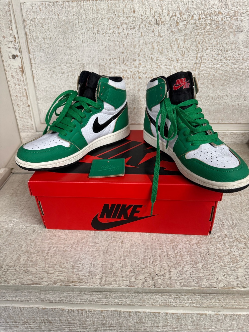 Air Jordan 1 High OG Lucky Green Women’s 6.5 DB4612-300 w original Box